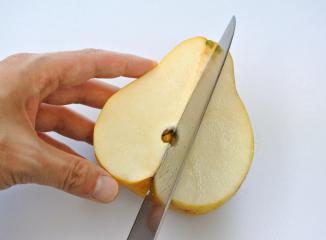 西洋梨の切り方2